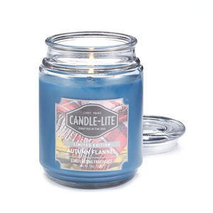 Vonná svíčka ve skle s vůní podzimního flanelu Candle-Lite, doba hoření až 110 hodin