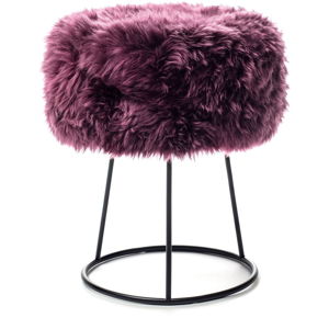 Stolička s fialovým sedákem z ovčí kožešiny Royal Dream, ⌀ 36 cm