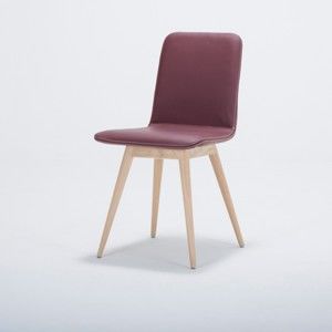 Jídelní židle z masivního dubového dřeva s koženým vínovým sedákem Gazzda Ena