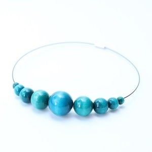 Tyrkysově modrý dřevěný náhrdelník Ko-ra-le Retro