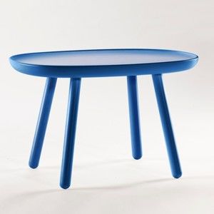 Modrý odkládací stolek z masivu EMKO Naïve Medium