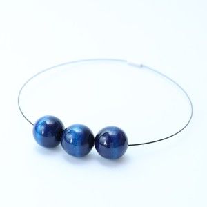 Tmavě modrý dřevěný náhrdelník Ko-ra-le Simple