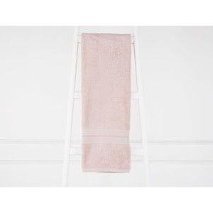 Světle růžový bavlněný ručník Madame Coco Emily, 70 x 140 cm