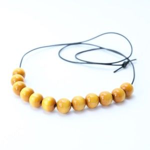 Žlutý dřevěný dlouhý náhrdelník Ko-ra-le Long