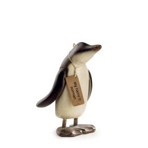 Dekorace z teakového dřeva Moycor Norman Penguin, výška 27 cm
