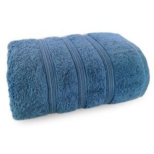 Tmavě modrý ručník ze 100% bavlny Marie Lou Majo, 140 x 70 cm