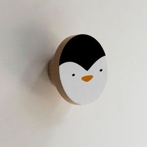 Dřevěný věšák ve tvaru zvířete Little Nice Things Penguin