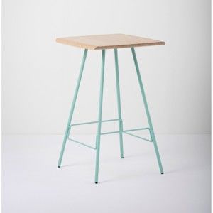 Barový stolek s deskou z masivního dubového dřeva a zelenými nohami Gazzda Leina