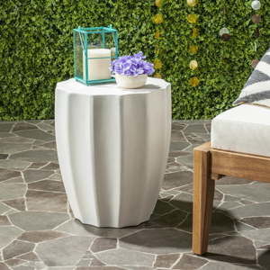 Bílý betonový zahradní stolek vhodný do exteriéru Safavieh Akira