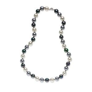 Perlový náhrdelník Nova Pearls Copenhagen Brigitte Dark, délka 45 cm