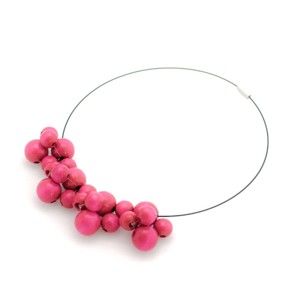 Růžový dřevěný náhrdelník Ko–ra–le Bubbles