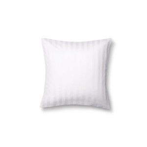 Bílý bavlněný povlak na polštář Maison Carezza Cyclamen, 50 x 50 cm
