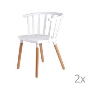 Sada 2 bílých  jídelních židlí s dřevěnými nohami sømcasa Jenna