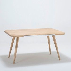 Jídelní stůl z dubového dřeva Gazzda Ena One, 140 x 100 x 75 cm