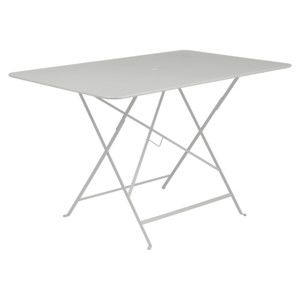 Světle šedý skládací zahradní stolek Fermob Bistro, 117 x 77 cm