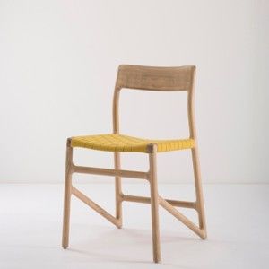 Jídelní židle z masivního dubového dřeva se žlutým sedákem Gazzda Fawn