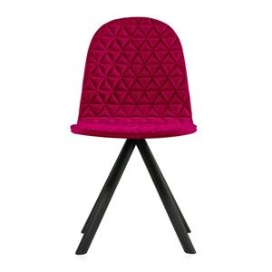 Růžová židle s černými nohami Iker Mannequin Triangle