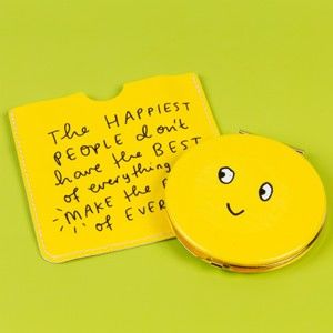 Žluté kapesní zrcátko s obalem Happy News Smiley Face